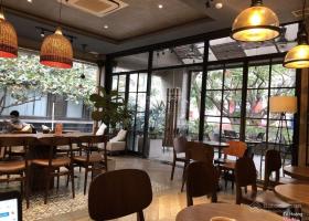 Bán  nhà góc mặt tiền nhà số 3 đường Phổ Quang quận Tân Bình hiện đang cho quán caffe thuê 8494546