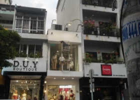 Nợ Ngân Hàng Bán gấp nhà 2 MT Thủ Khoa Huân, p. Bến Thành, Q1, DT: 4.2x20m, 2 lầu, giá chỉ: 72 tỷ 8570996