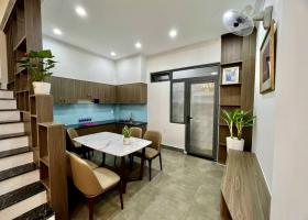 CĂN NHÀ HIỆN ĐẠI 3TẦNG + TUM + SÂN THƯỢNG, P. Linh Trung , giá 7,7 tỷ 8587917