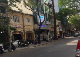 Bán tòa nhà 6 tầng, MT Hồ Xuân Hương, P. 6, Quận 3. DT 10x18m, TN 300 triệu/th 8595543