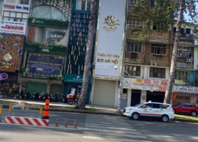 Cần bán gấp building ngay MT Hai Bà Trưng 8.3x23m hầm + 7lầu HĐT 150tr/th 8595555