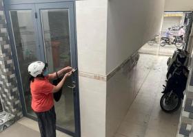 bán mặt tiền huỳnh tấn phát quận 7 - dt 8 x 25 - xây dựng 4 tầng. đang cho thuê 40tr 8667612