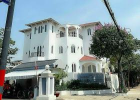 Chính chủ cần bán gấp biệt thự 2MT khu Compound Eden Nguyễn Văn Hưởng Quận 2. (20 x 28m) 92,8 tỷ 8698974