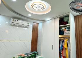 Nhà đẹp 5 tầng 157 Dương Bá Trạc P1Q8 thu nhập 100 triệu/tháng 8704394