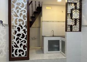 Bán nhà 2 tầng đẹp đường Nguyễn thời Trung, Q5, 16m2, 3x5.2, chỉ 2.8 tỷ TL chính chủ. 8704699