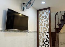 Bán nhà 2 tầng đẹp đường Nguyễn thời Trung, Q5, 16m2, 3x5.2, chỉ 2.8 tỷ TL chính chủ. 8704699
