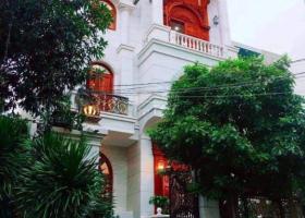 Cần bán biệt thự đường Nguyễn Văn Trỗi, Phường 8, Q. Phú Nhuận 9x20m xây 1 trệt 3 lầu giá 40 tỷ TL 8766901