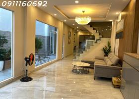 Bán Villa đường Lê thị Riêng, Phường Bến Thành, Quận 1. 8772889