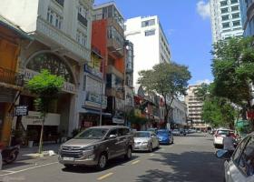 Nhà mặt phố đoạn thẳng đẹp nhất tuyến đường Huỳnh Văn Bánh Q. Phú Nhuận, DT: 4m x 16m, HĐT 35 tr 8809589