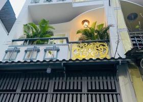 Bán nhà HXH Sư Vạn Hạnh, phường 9, quận 5, 3 tầng, 4x13m, giá: 9,8 tỷ TL  8811161