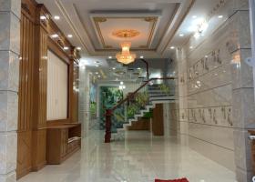Mặt tiền kinh doanh đường Cửu Long phường 15 quận 10 Dt 4x13m 4 tầng tiện ở liền  8819153