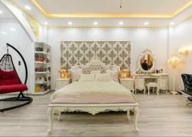 LÂU ĐÀI NGUY NGA -SIÊU SANG DÁT VÀNG- TT QUẬN 1-
ĐẲNG CẤP GIỚI THƯỢNG LƯU 8823784