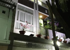 Căn nhà phố đẹp, giá hơn 7 tỷ một xíu, nằm ngay trung tâm Tân Phú, đường Tân Sơn Nhì 8839508