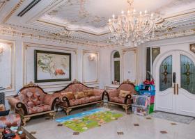 Cần bán nhanh căn biệt thự Chateau VIP nhất khu, rẻ nhất khu, với đầy đủ nội thất, gần sông lớn. 8844662