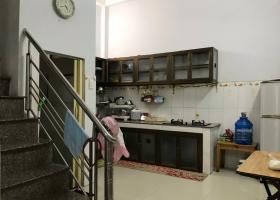 Chủ ngộp, cần bán gấp nhà 1 trệt 2 lầu đường Nguyễn Hồng Đào DT 4.2x10 chỉ 4,7tỷ TL 8855362