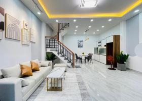 Nhà Xe Hơi Vào Đầu Ngõ Hoàng Hoa Thám, Phường 5, Phú Nhuận, 49m2, 3 Tầng, Nhỉnh 5 Tỷ 8885555