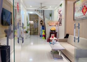Chủ ngộp, cần bán gấp nhà DT 4x14m nở hậu 8m tổng 77m2 đường Hồng Lạc 8892419