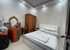 Chính chủ bán căn nhà Lê Quang Định (4,1x13m) - Xây 5Tấm full nội thất - Xe 7 chỗ ngủ trong nhà. 8904373