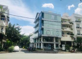 Bán nhà phố góc 2 mặt tiền đường Phạm Thái Bường Quận 7, DT: 10x18m, Hầm + 6 lầu 8948638