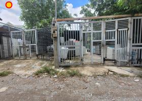 Bán nhà Linh Xuân, Thủ Đức, DT: 10mx22m, đường ôtô, giá hơn 4 tỷ. 8984866