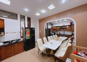 Bán nhà mới cứng 100% Lê Quang Định - nhà 4 tầng vuông vức - xe 7 chỗ đỗ tại nhà - thiện chí bán 8989864