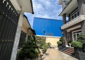 Chính Chủ Bán Villa Ngay Đảo Kim Cương - Q2 DT 405m 3 tầng giá 70 tỷ Lh 0931797197 9002306