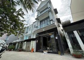 Bán nhà mới TT. Nhà Bè - đường 6m xe hơi 1897 HTP - 50m2 hoàn công 169m2 - 4t giá 5.2 tỷ 9007032