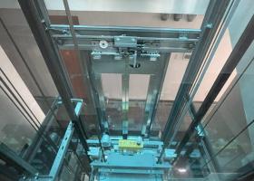 Bán CHDV đường Hoàng Hoa Thám 180m2, gồm 1 hầm, 3 tầng có thang máy. Giá 33 tỷ TL. Gọi 0937121155 9015778